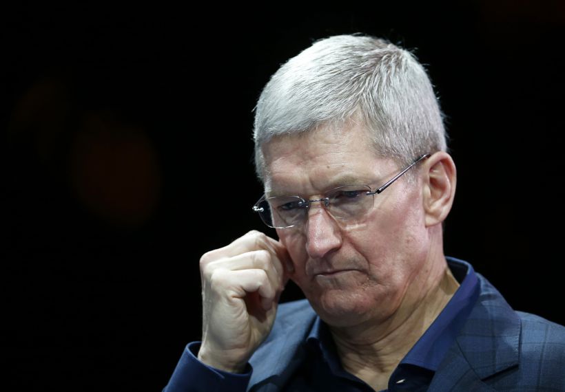 Apple CEO slams Indiana religious freedom law seen as anti-gay