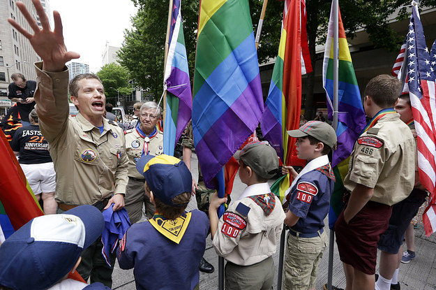 Boy Scouts Unanimously Votes To End Gay Leadership Ban